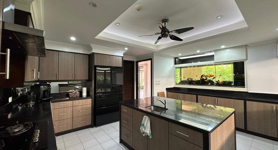 For rent 6 bedrooms villa in Thalang, Phuket