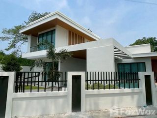 À vendre 4 chambres villa à Na Jomtien, Pattaya