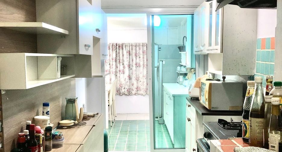 Casa en venta de 4 habitaciones en Don Mueang, Bangkok