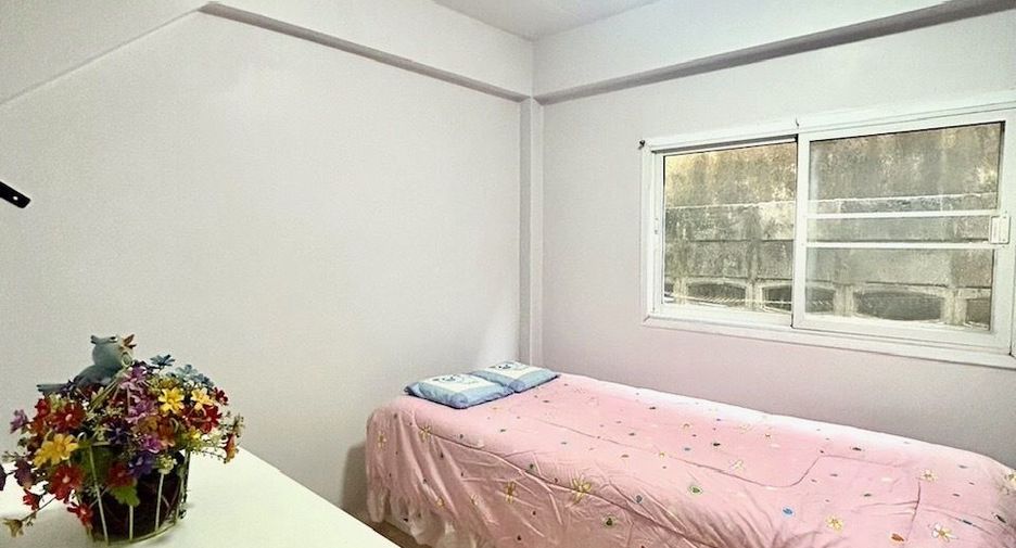 Casa en venta de 4 habitaciones en Don Mueang, Bangkok