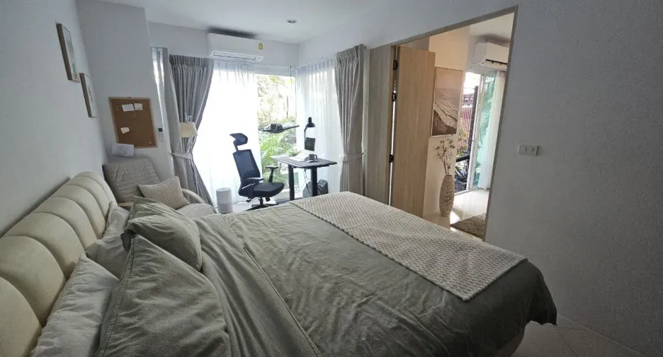 For rent 2 bedrooms condo in Bang Lamung, Chonburi