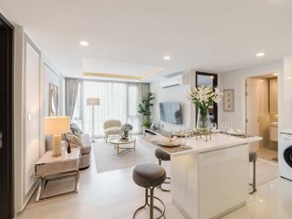For sale 2 bedrooms condo in Phaya Thai, Bangkok