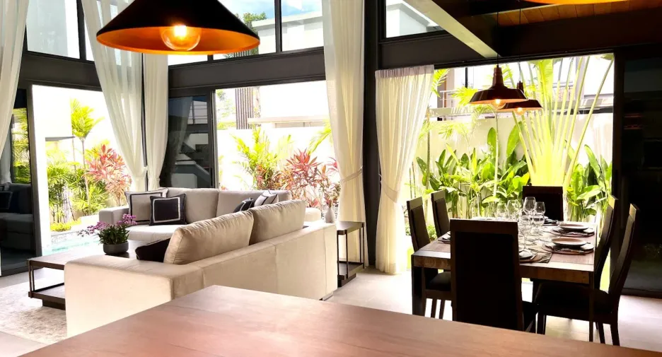 Villa zum Kauf mit 4 Zimmer in Thalang, Phuket