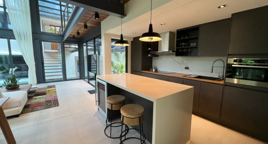 Villa zum Kauf mit 4 Zimmer in Thalang, Phuket