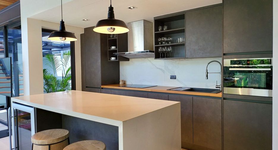 Villa zum Kauf mit 4 Zimmer in Thalang, Phuket