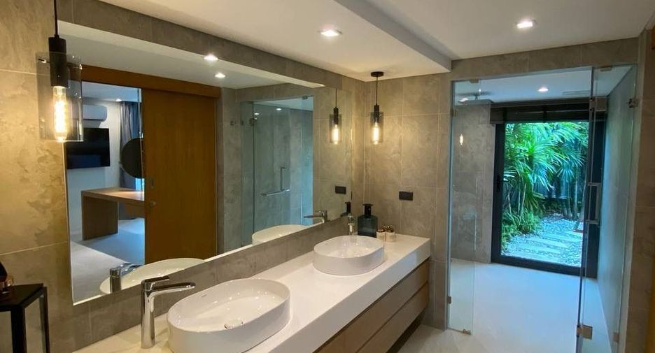 Villa zum Kauf mit 4 Zimmer in Thalang, Phuket