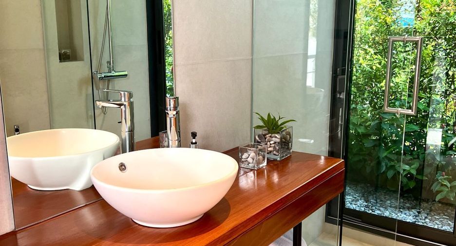 Villa zum Kauf mit 4 Zimmer in Thalang, Phuket