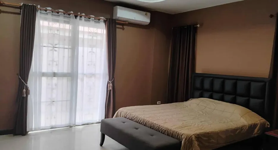 For rent 3 bedrooms house in Bang Lamung, Chonburi
