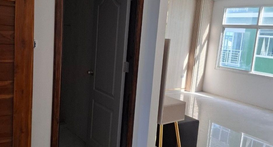 For sale and for rent 100 bedrooms retail Space in Bang Lamung, Chonburi