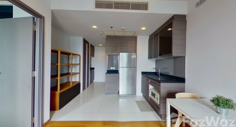 For rent and for sale 1 bed condo in Khlong Toei, Bangkok