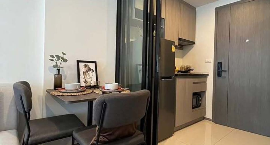 À louer 1 chambre condo à Si Racha, Chonburi
