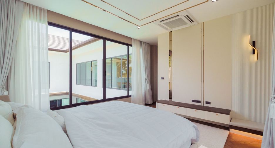 Villa en venta de 5 habitaciones en Bang Lamung, Chonburi