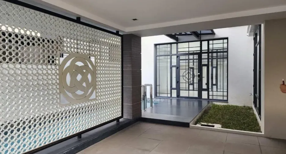 Haus zum Kauf mit 5 Zimmer in Chatuchak, Bangkok