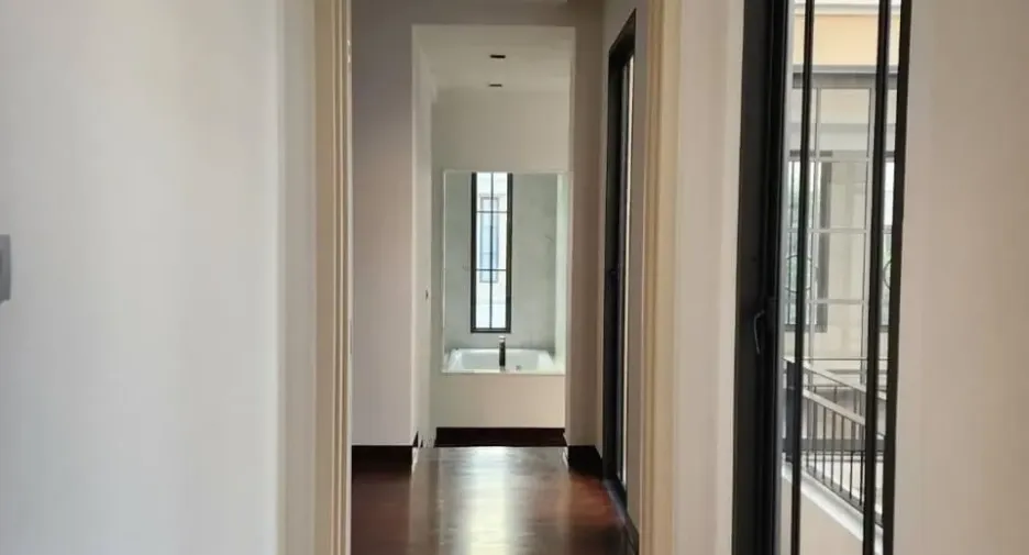 Haus zum Kauf mit 5 Zimmer in Chatuchak, Bangkok