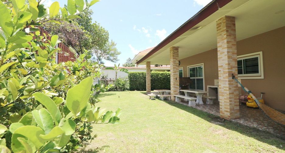 For sale 3 bedrooms house in Mueang Udon Thani, Udon Thani