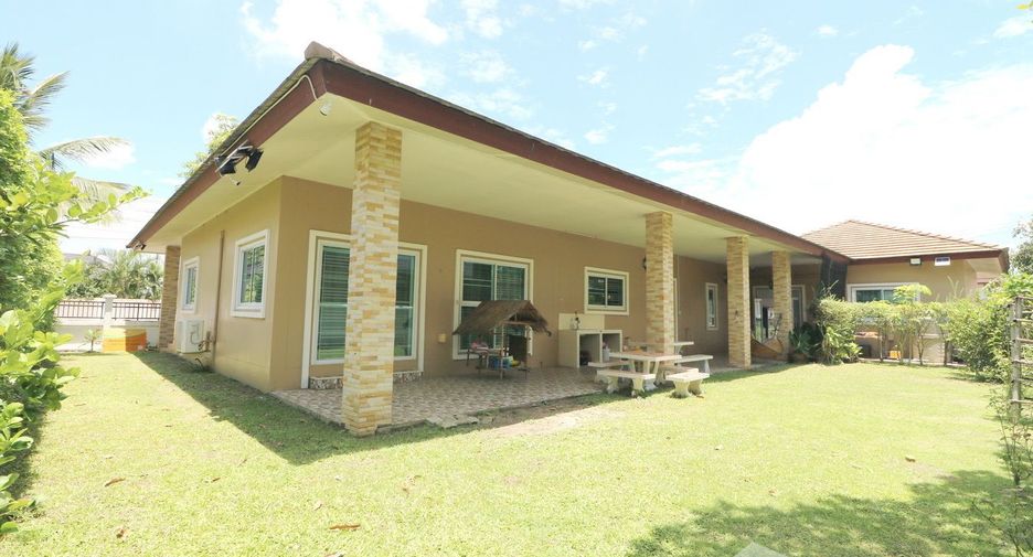 À vendre 3 chambres maison à Mueang Udon Thani, Udon Thani