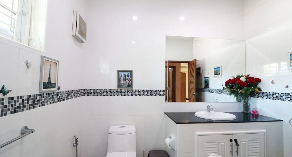 For sale 3 bedrooms house in Mueang Udon Thani, Udon Thani