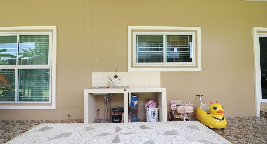 For sale 3 bedrooms house in Mueang Udon Thani, Udon Thani