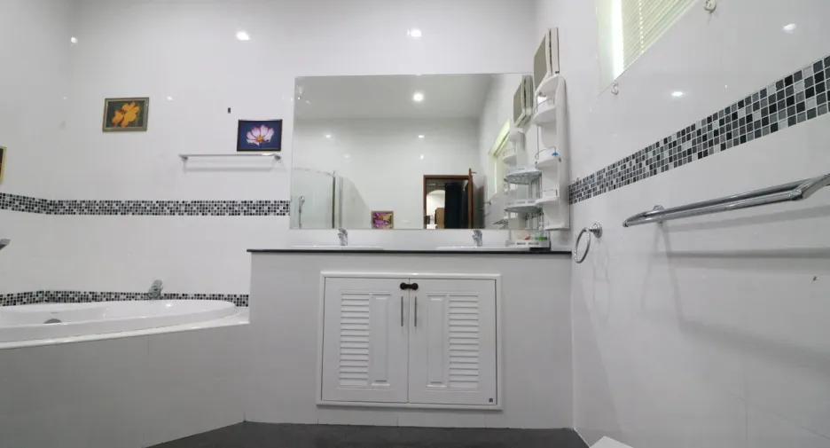 For sale 3 bedrooms house in Mueang Udon Thani, Udon Thani