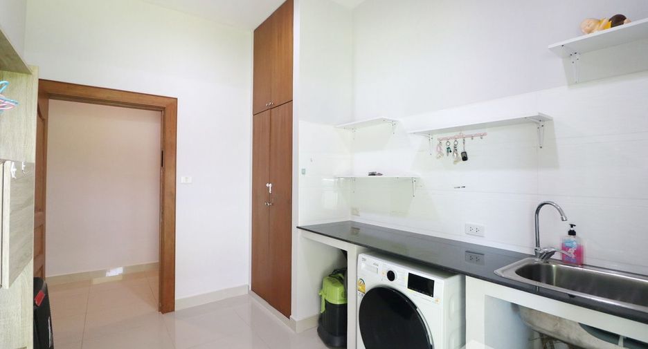 For sale 3 bedrooms house in Mueang Udon Thani, Udon Thani