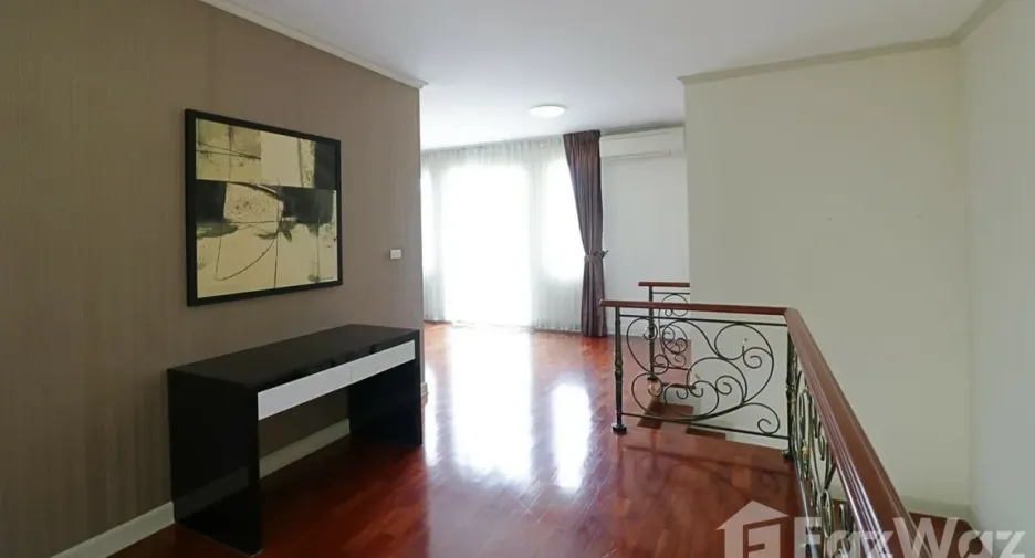 For sale 5 bedrooms house in Prawet, Bangkok