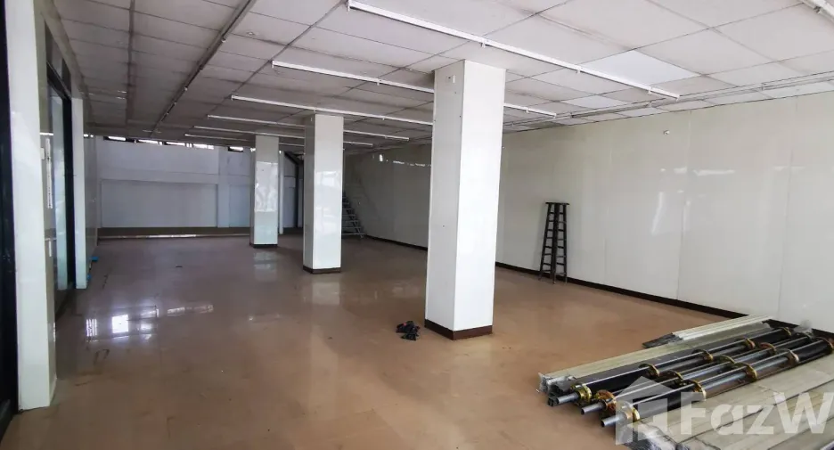 Local comercial en venta y en alquiler en Krathum Baen, Samut Sakhon