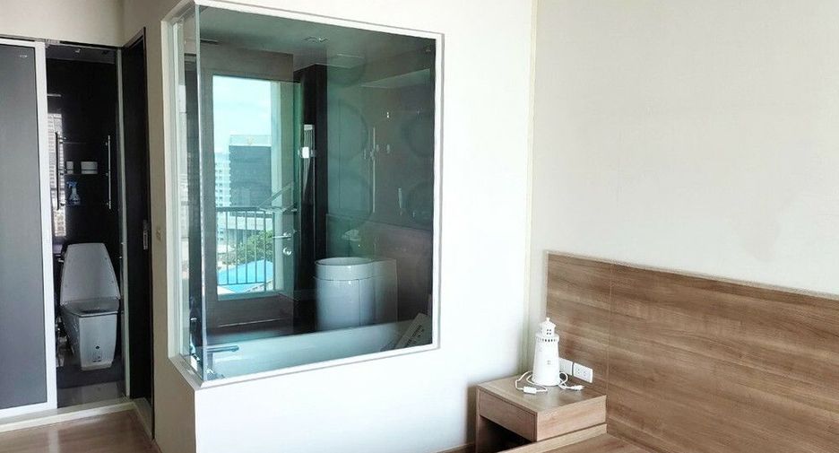 For sale 1 bed condo in Sathon, Bangkok