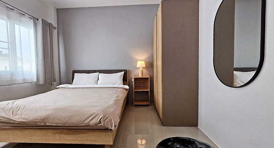 Casa en alquiler de 3 habitaciones en Mueang Phuket, Phuket