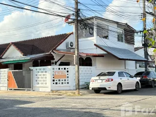 Reihenhaus zum Kauf mit 3 Zimmer in Mueang Phuket, Phuket