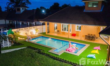 Casa en alquiler de 3 habitaciones en Bang Lamung, Chonburi