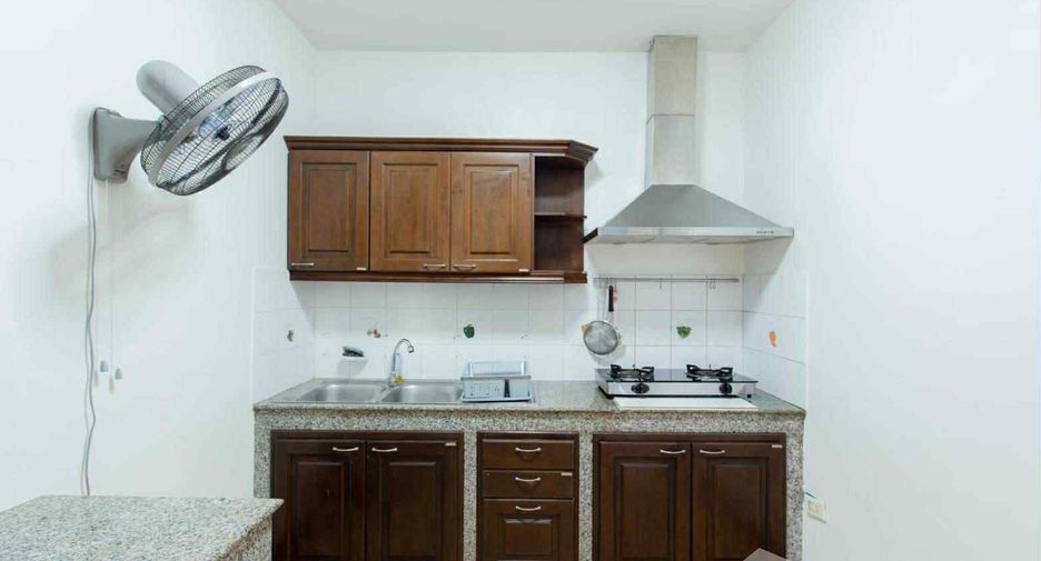 Casa en alquiler de 3 habitaciones en Bang Lamung, Chonburi