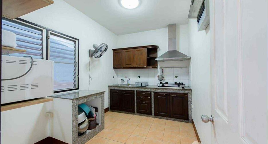 For rent 3 bedrooms house in Bang Lamung, Chonburi