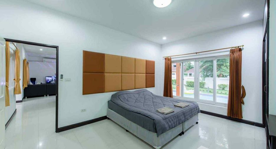 Casa en alquiler de 3 habitaciones en Bang Lamung, Chonburi