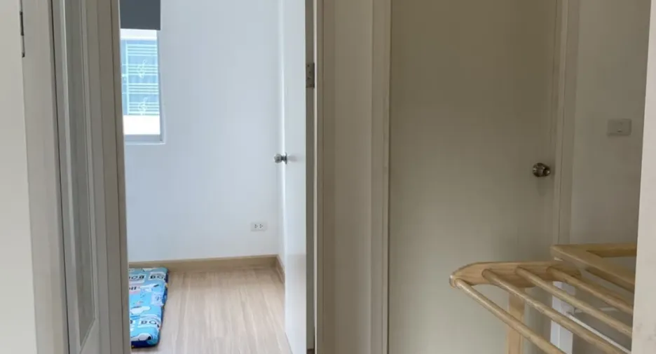 Продажа 3 спальни таунхаус в Саи Маи, Бангкок