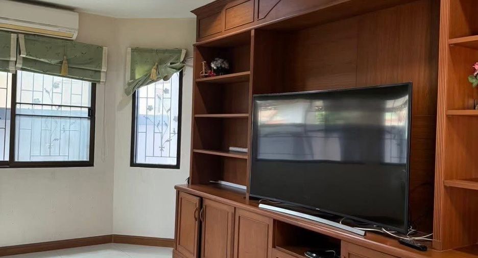 For rent 4 bedrooms house in Bang Lamung, Chonburi