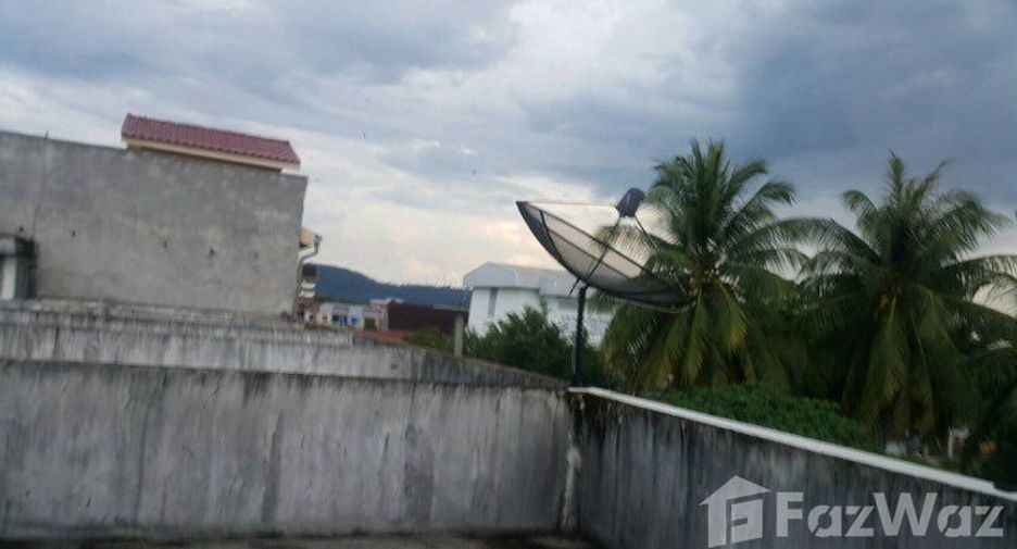 For sale 2 bedrooms townhouse in Mueang Surat Thani, Surat Thani