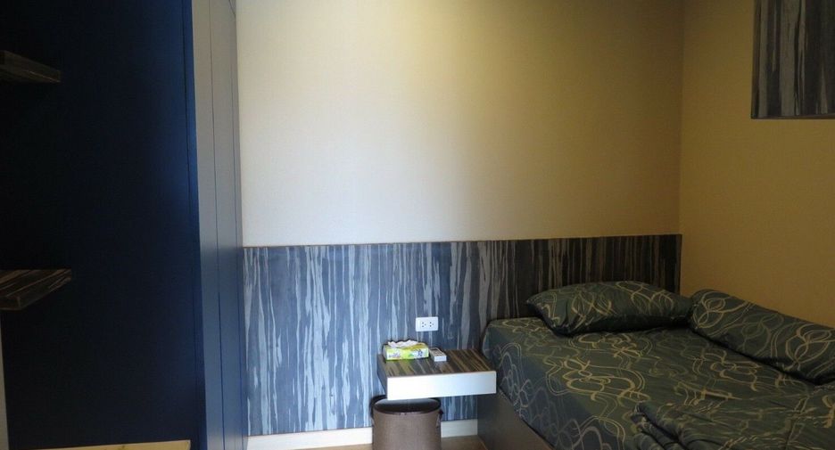 For sale 2 bedrooms condo in Bang Rak, Bangkok
