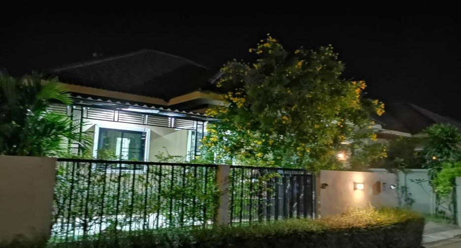 For rent 3 bedrooms house in Sattahip, Chonburi