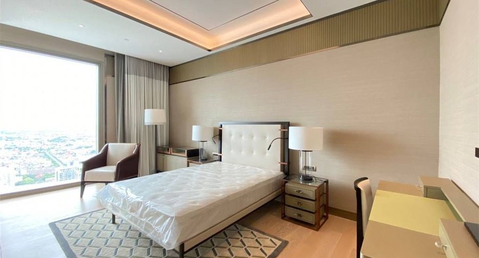 For sale 3 bedrooms condo in Khlong San, Bangkok