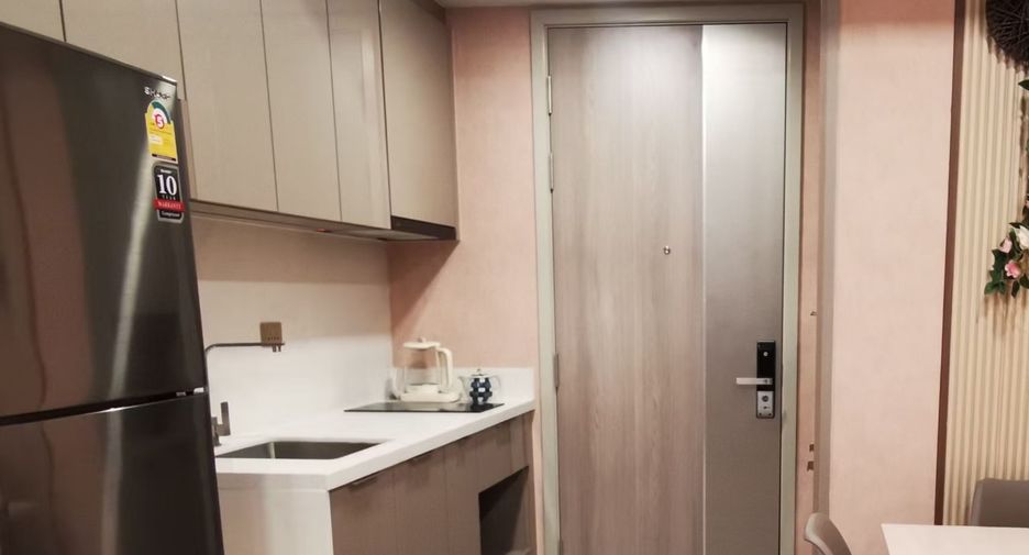 Продажа и аренда 2 спальни кондо в Хуаи Кхщанг, Бангкок