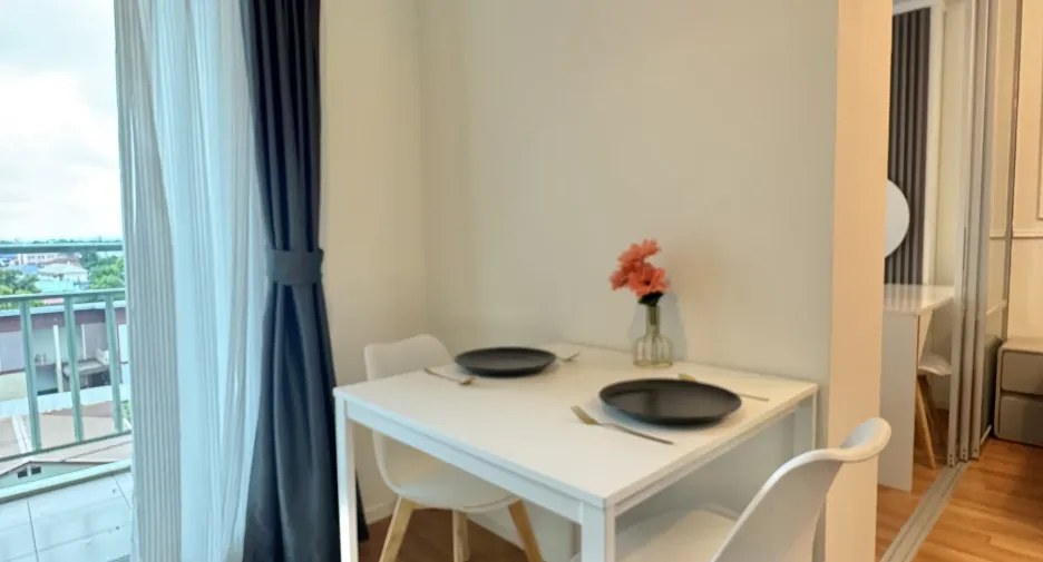 For sale 1 bed condo in Mueang Udon Thani, Udon Thani