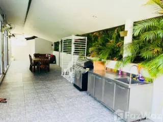 À vendre et à louer 3 chambres maison à Bang Lamung, Chonburi