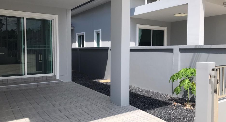 For rent 2 bedrooms townhouse in Mueang Phuket, Phuket