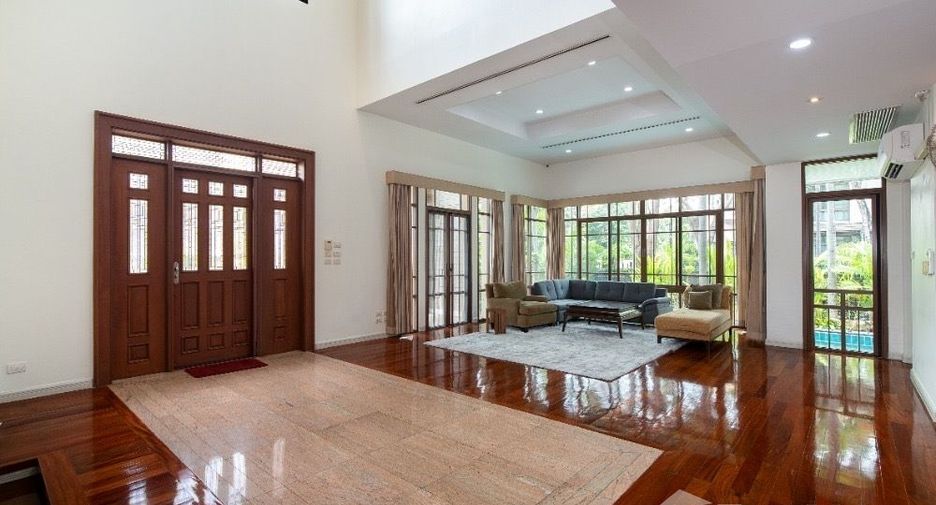 ขาย และ ให้เช่า 4 ห้องนอน บ้านเดี่ยว ใน วัฒนา, กรุงเทพฯ