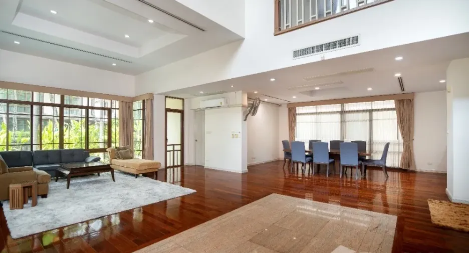 For sale and for rent 4 bedrooms house in Watthana, Bangkok