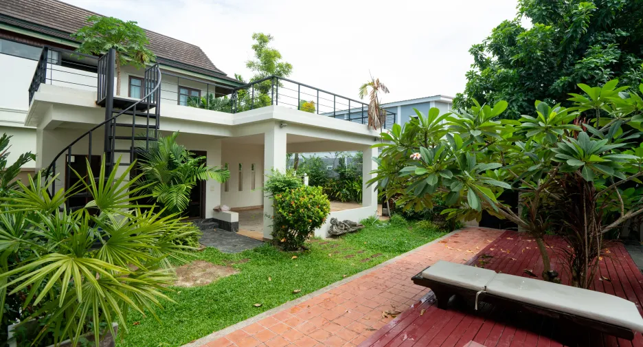 À louer 6 chambres villa à Thalang, Phuket