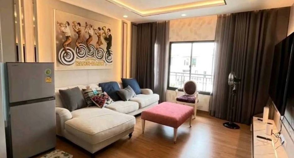 For sale 6 bedrooms house in Suan Luang, Bangkok