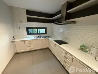 Casa en alquiler de 4 habitaciones en Bang Lamung, Chonburi