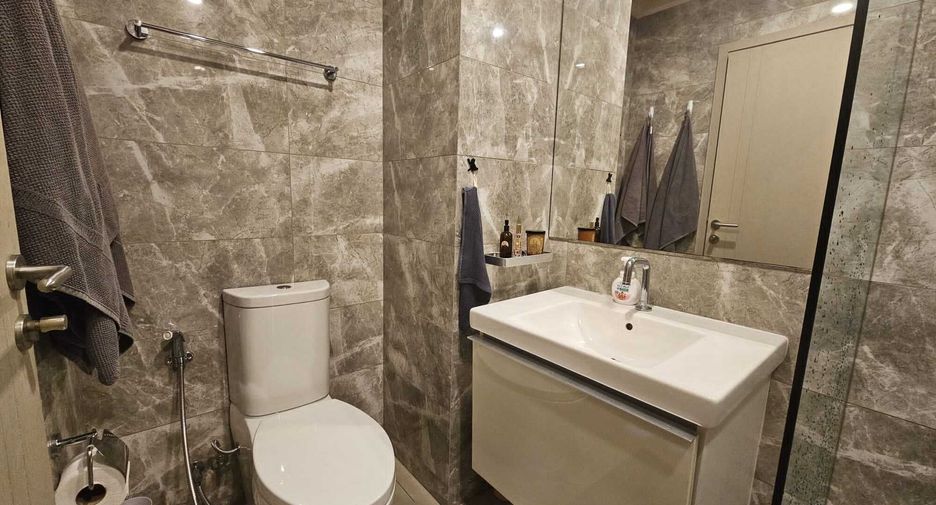 Продажа 1 кровать кондо в Патхум Щан, Бангкок