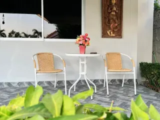Haus zur Miete mit 2 Zimmer in Bang Lamung, Chonburi